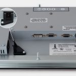 Monitor industriali da 12" per montaggio a pannello e touchscreen rugged IP65/IP66, veduta dell’uscita cavi CA