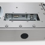 Monitor industriali da 19" per montaggio universale e touchscreen rugged IP65/IP66, veduta dell’uscita cavi CA